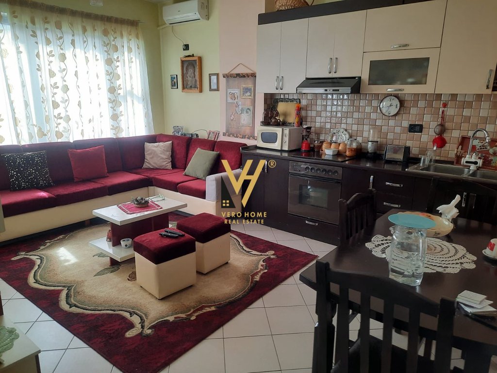 Piso en venta 2+1+bloque en Yzberisht, cerca de pastiçeri nela 12.000.000 leke