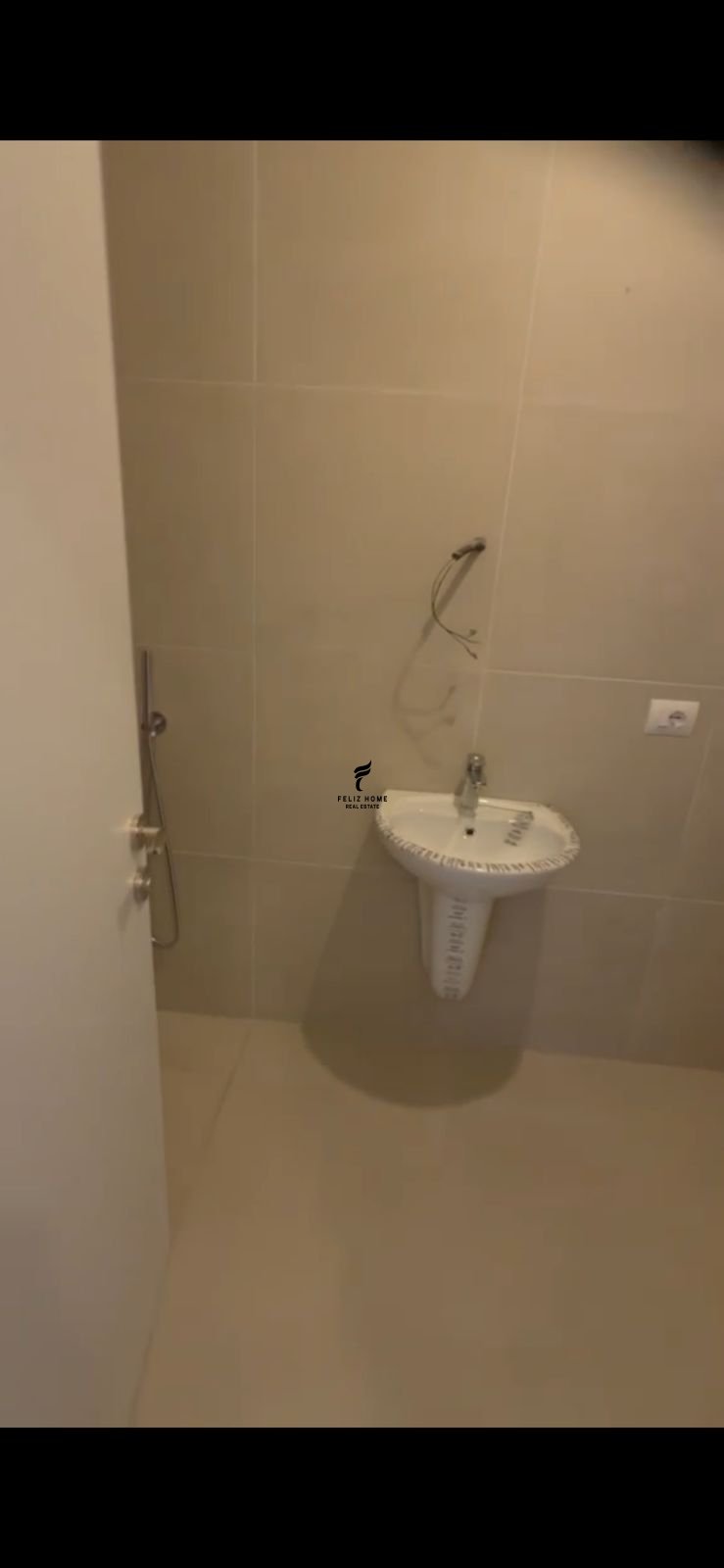 Zyre me qera 60 metra katror pazari i ri 75.000 leke (6)