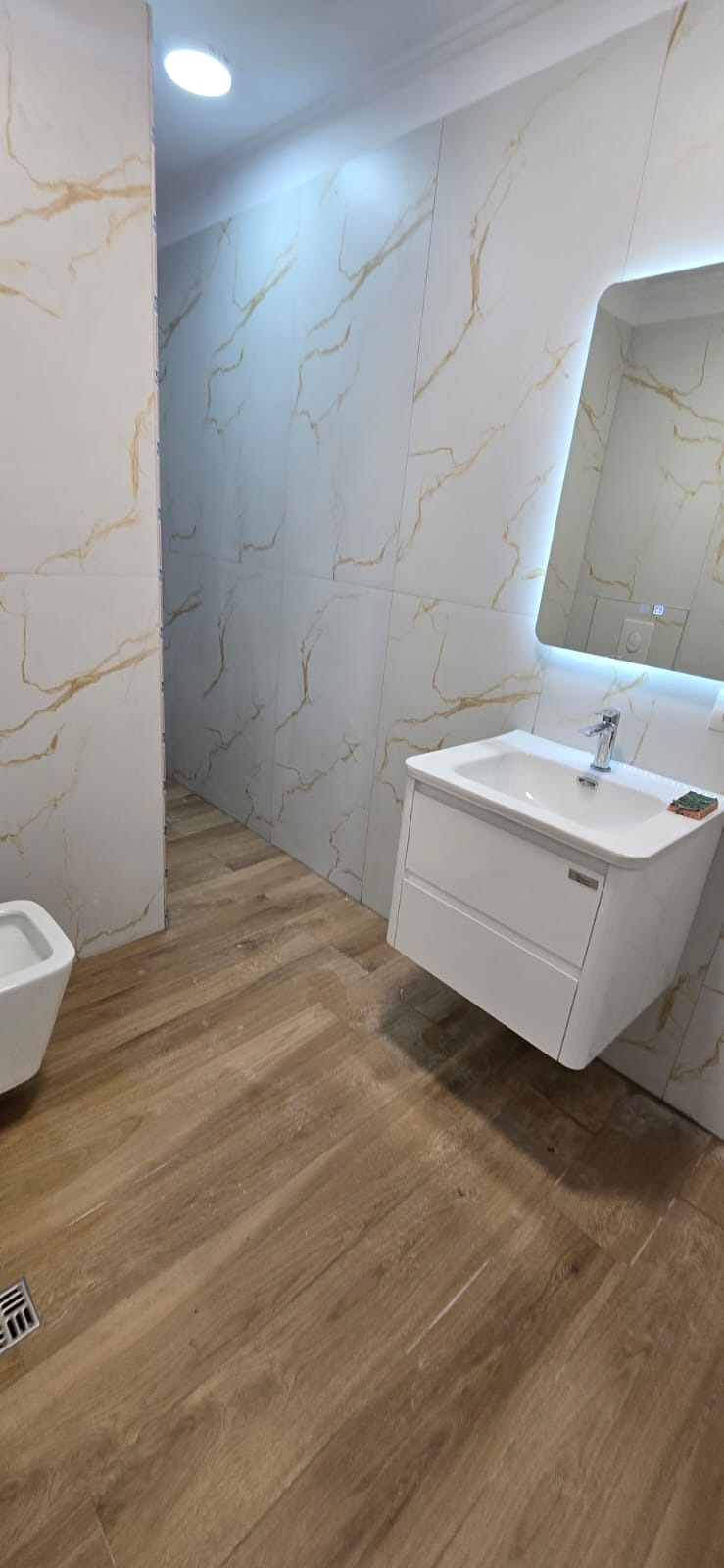 Shitje | garsoniere | rruga sulejman delvina | 80000 € (7)