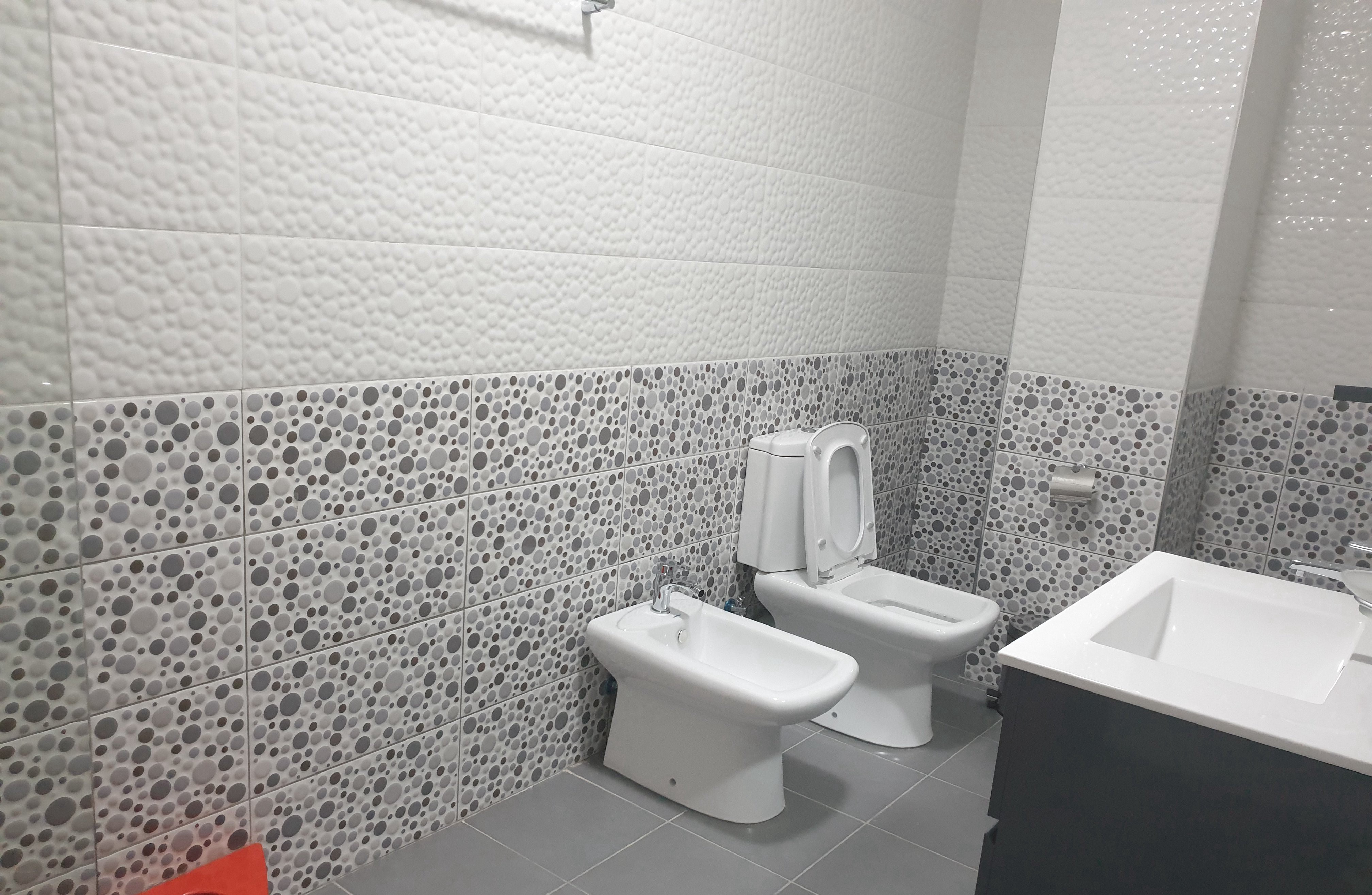 Sale | 3 + 1 apartment | liqeni i thate | 330000 € (3)