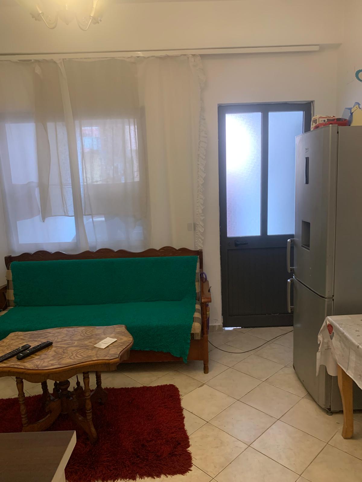 Affitto | villa 1 + 1 | shkoze | 300 €/mese