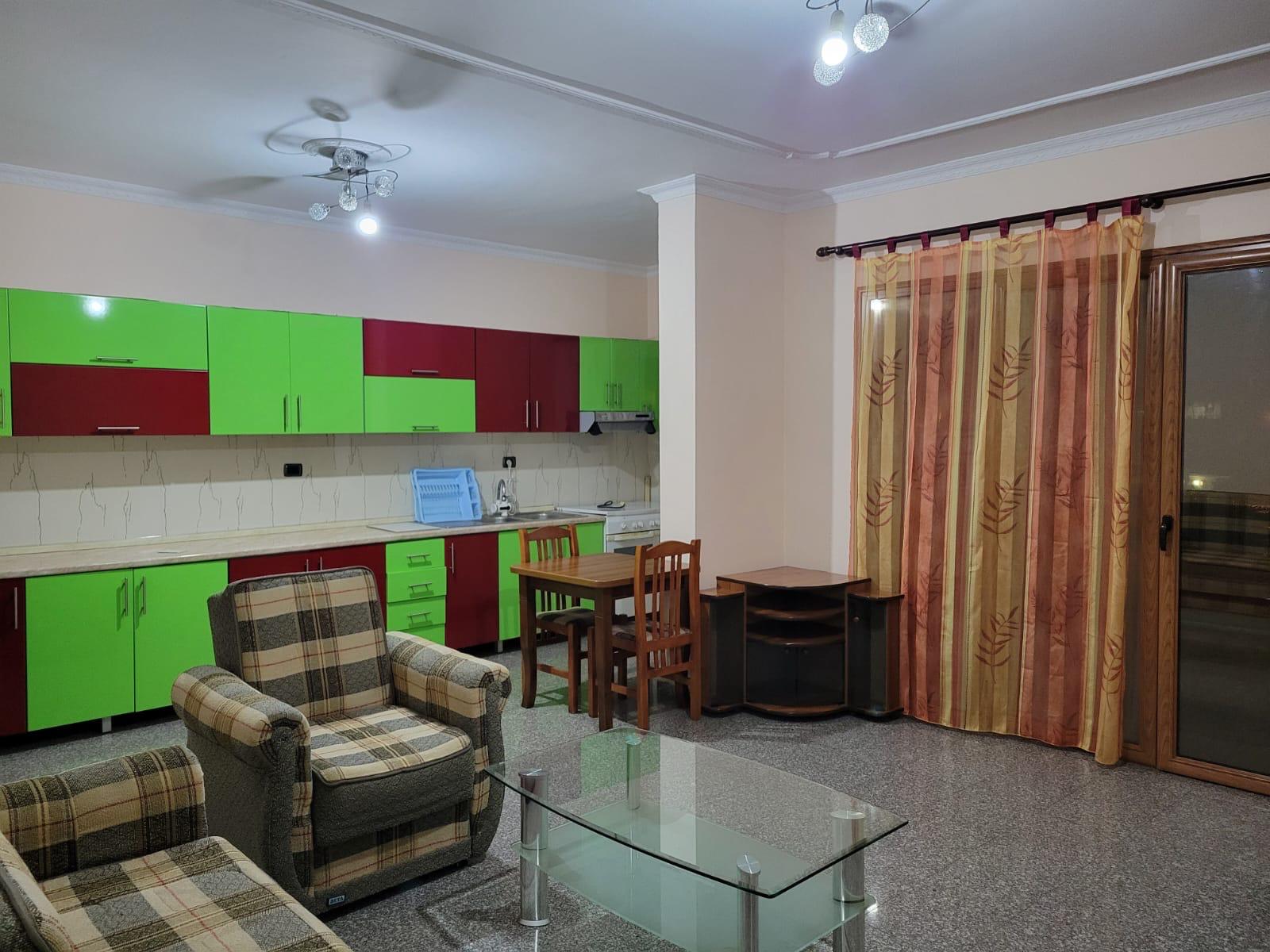 Alquiler | villa 2 + 1 | shkoze | 400 €/mes