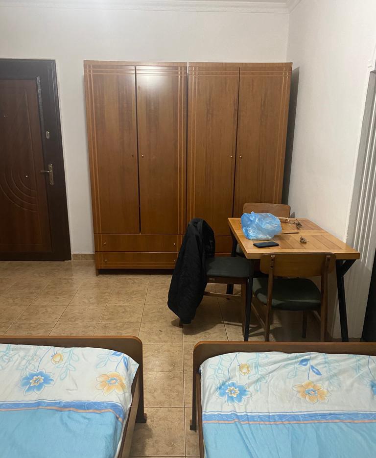 Aluguel | estúdios | ish parku i autobusave | 300 €/mês (3)