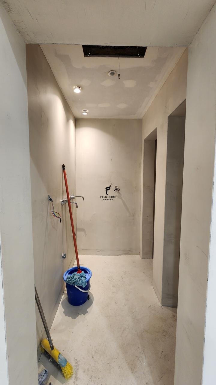 Gewerbezimmer zu miete 150 quadratmeter kavaje-straße 150.000 leke (4)