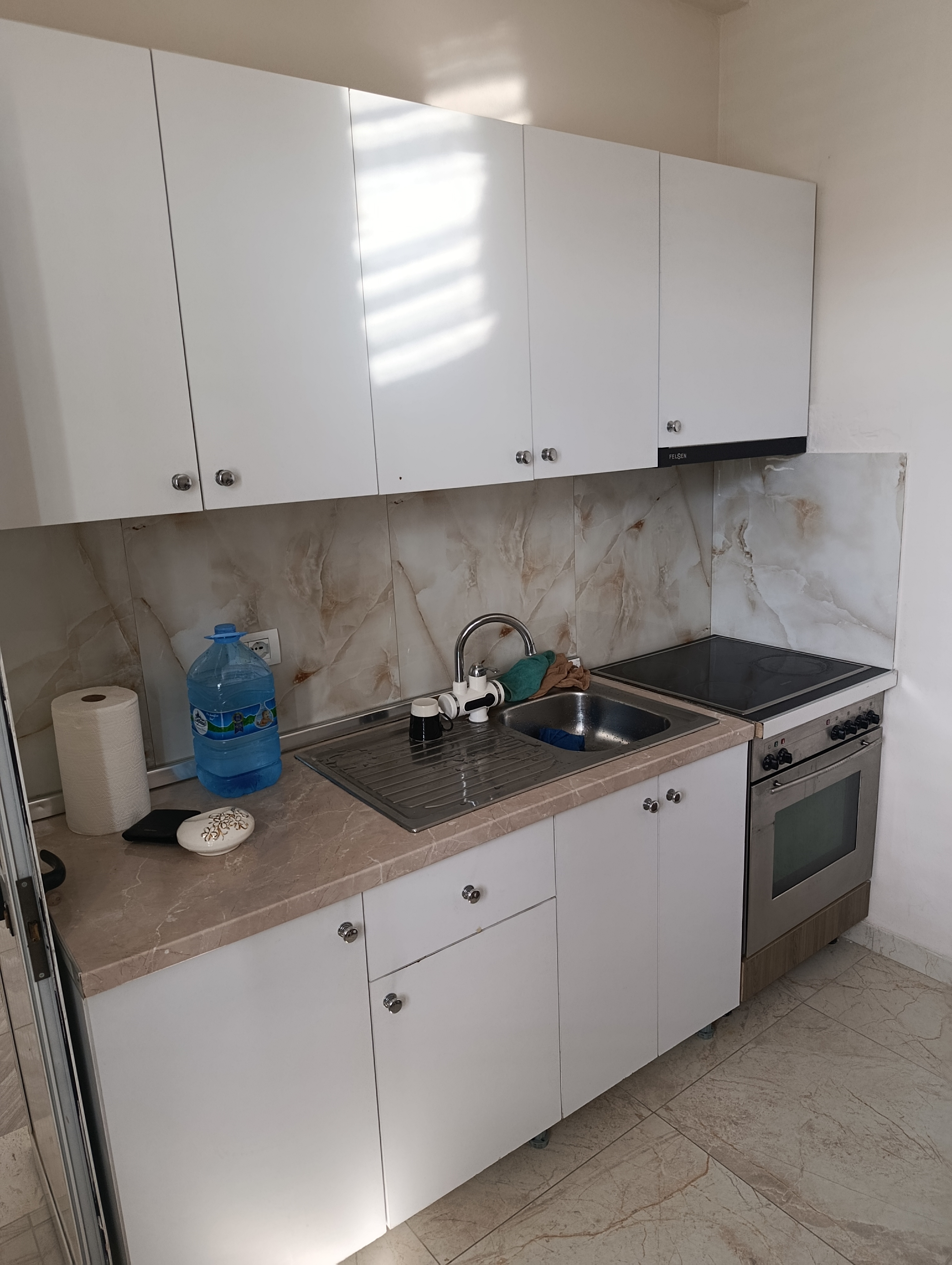 Louer | appartement 1 + 1 | hôpital américain 2 | 450 €/mois (3)
