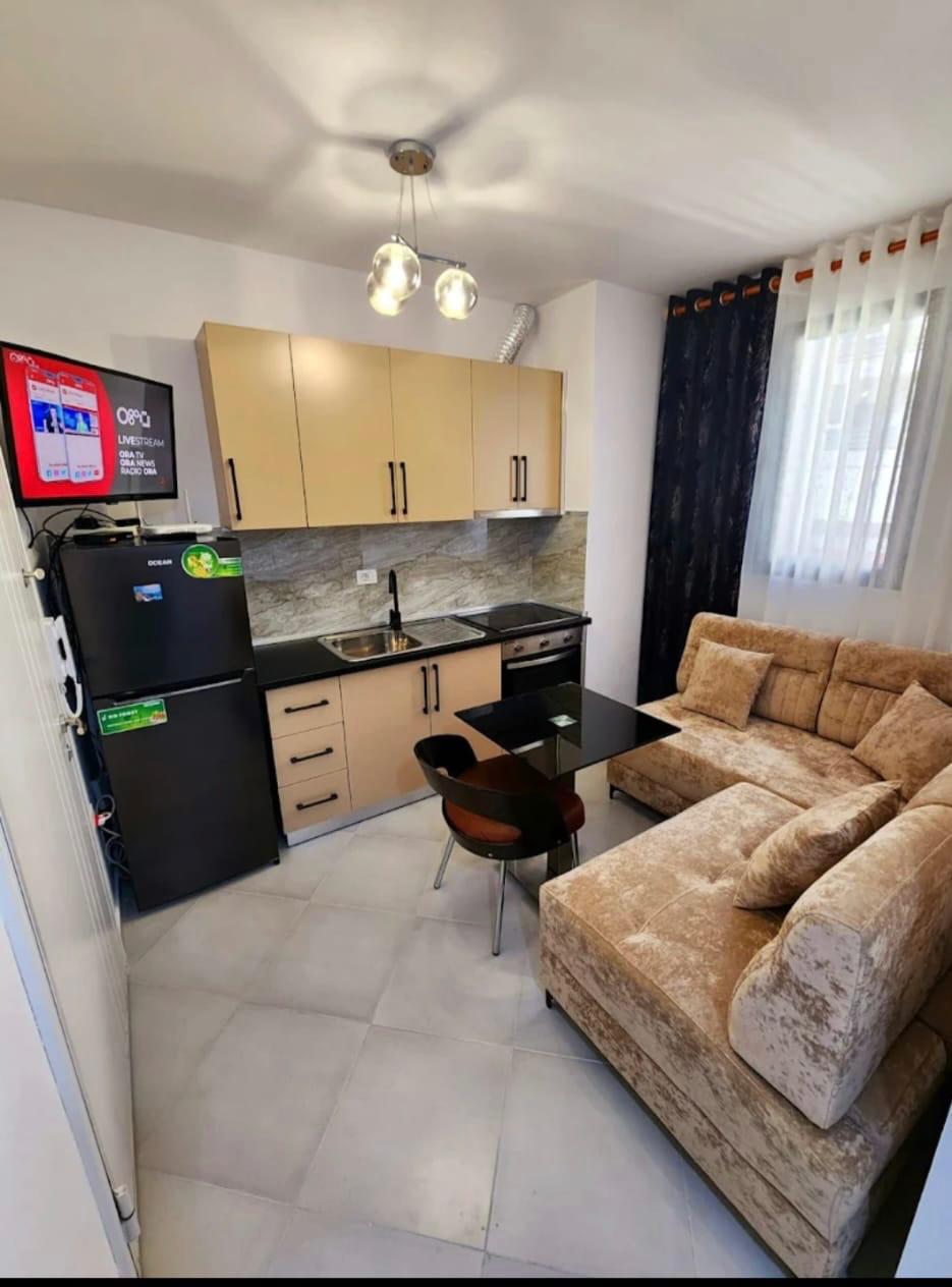 Aluguel | apartamento 1 + 1 | rruga 5 maji | €400/mês