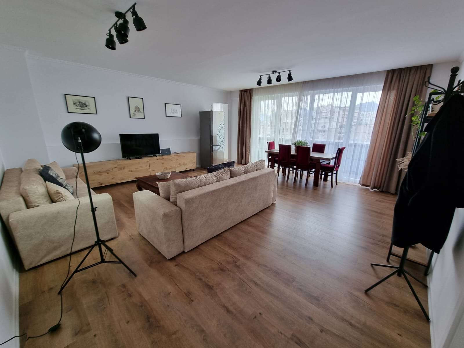 Qera | apartament 1 + 1 | qender — Rruga mine peza | 750 €/muaj
