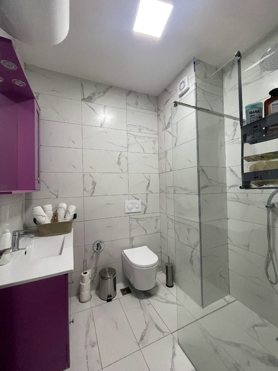 Qera | apartament 1 + 1 | qender — Rruga mine peza | 750 €/muaj (5)