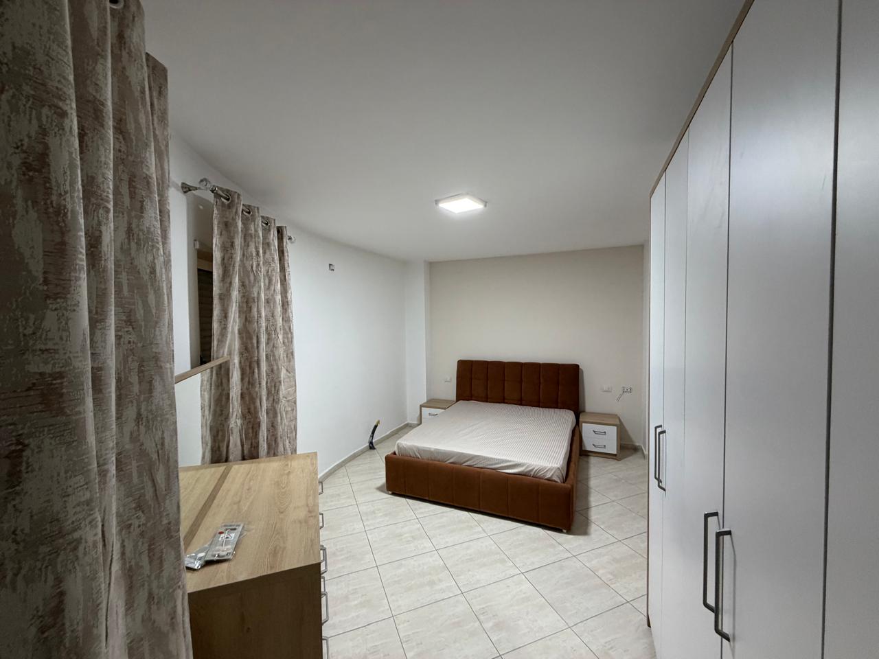 Qera | apartament 2 + 1 | rruga jordan misja | 700 €/muaj i diskutueshem. (3)