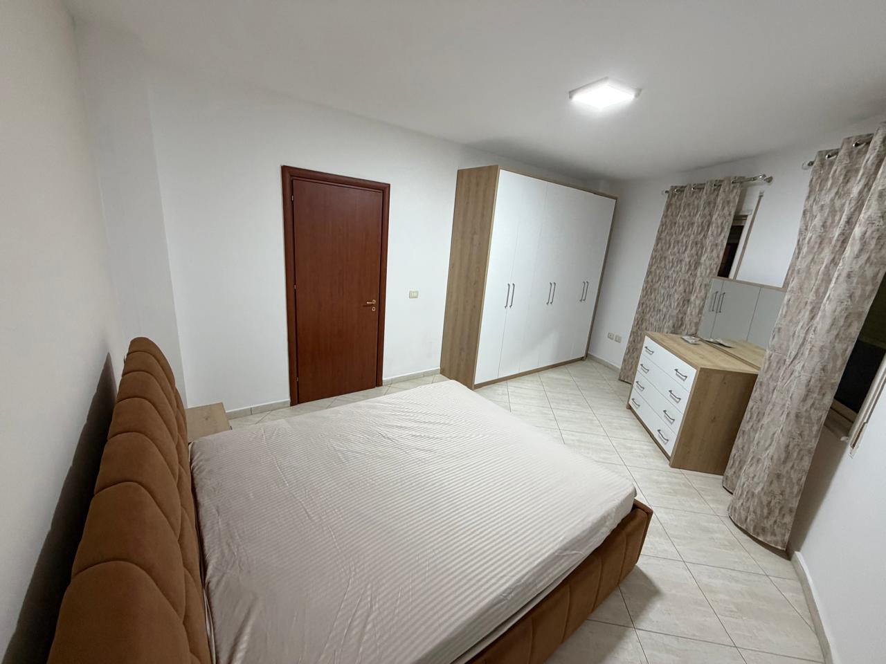 Qera | apartament 2 + 1 | rruga jordan misja | 700 €/muaj i diskutueshem. (4)