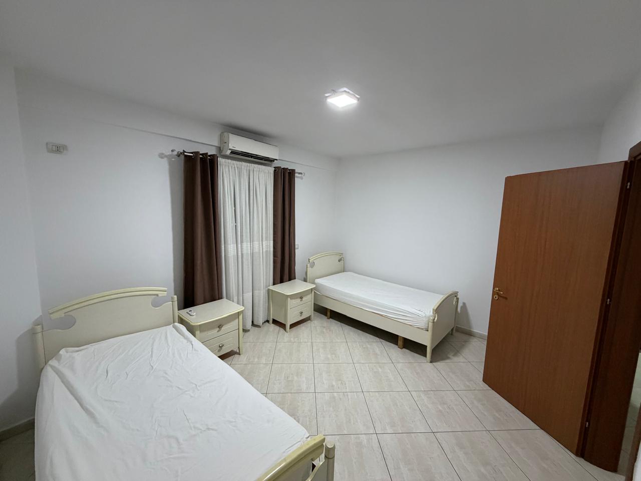 Qera | apartament 2 + 1 | rruga jordan misja | 700 €/muaj i diskutueshem. (6)