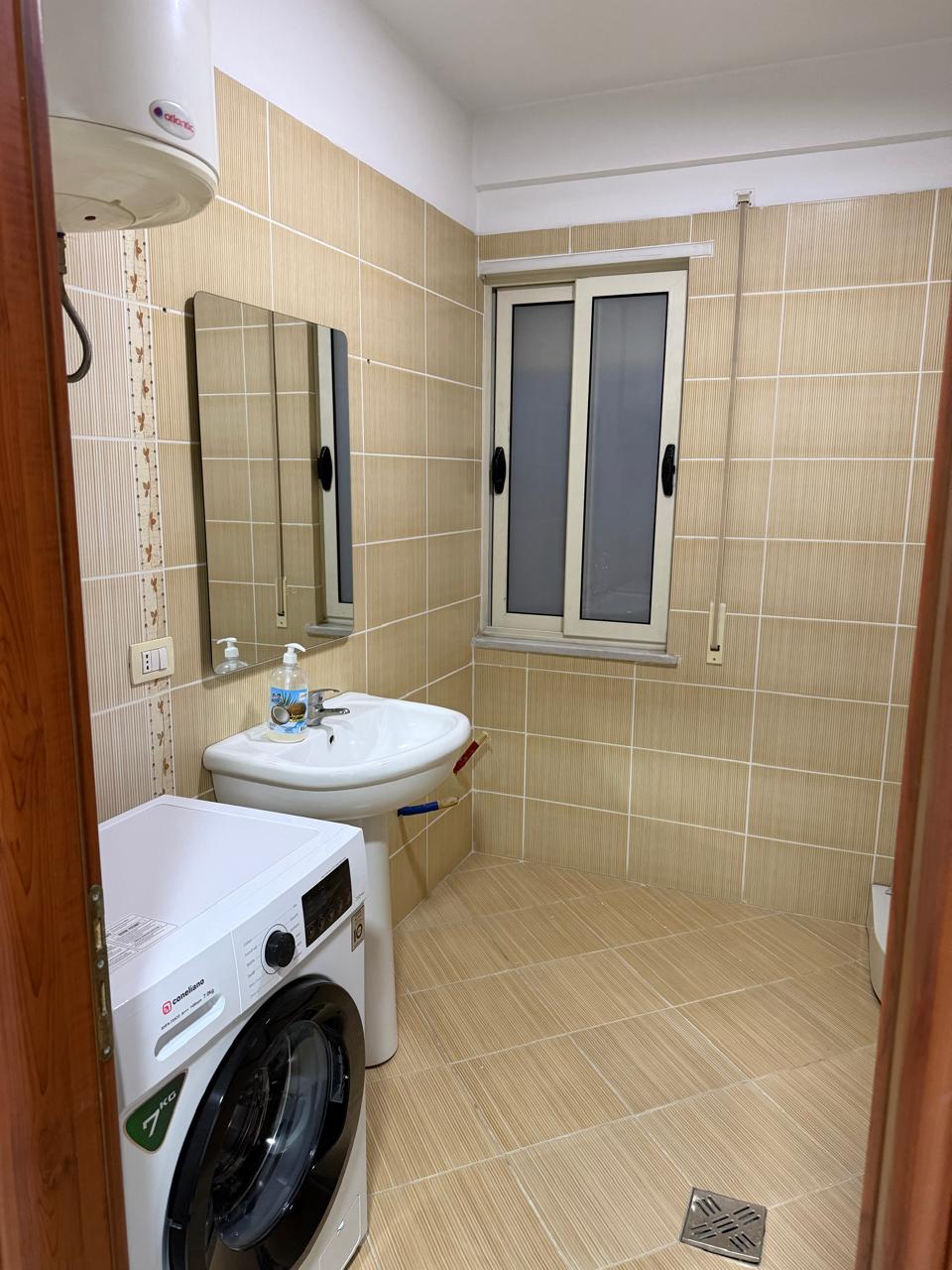 Qera | apartament 2 + 1 | rruga jordan misja | 700 €/muaj i diskutueshem. (8)