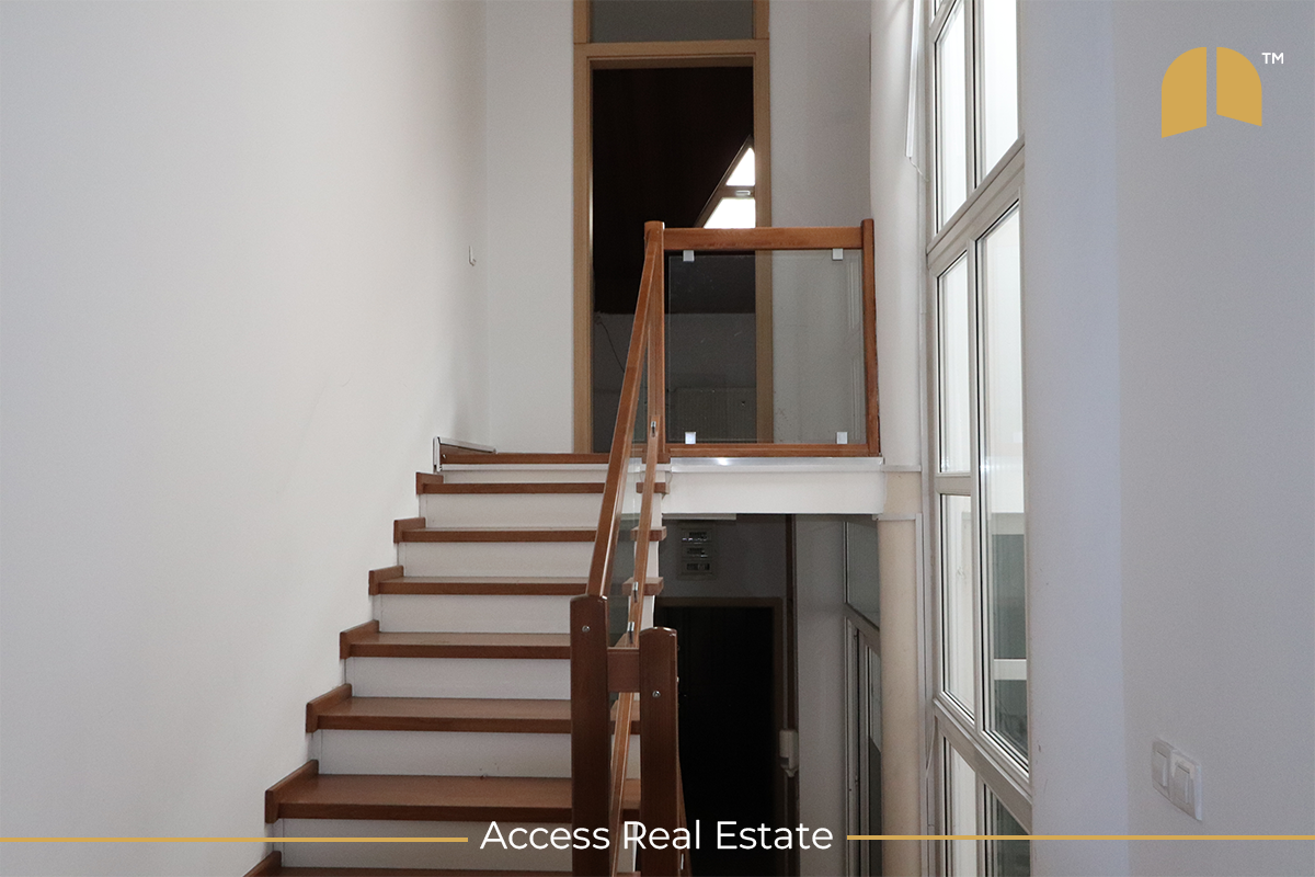 Apartamento/oficina en alquiler – 6 unidades de trabajo – Dardani (7)