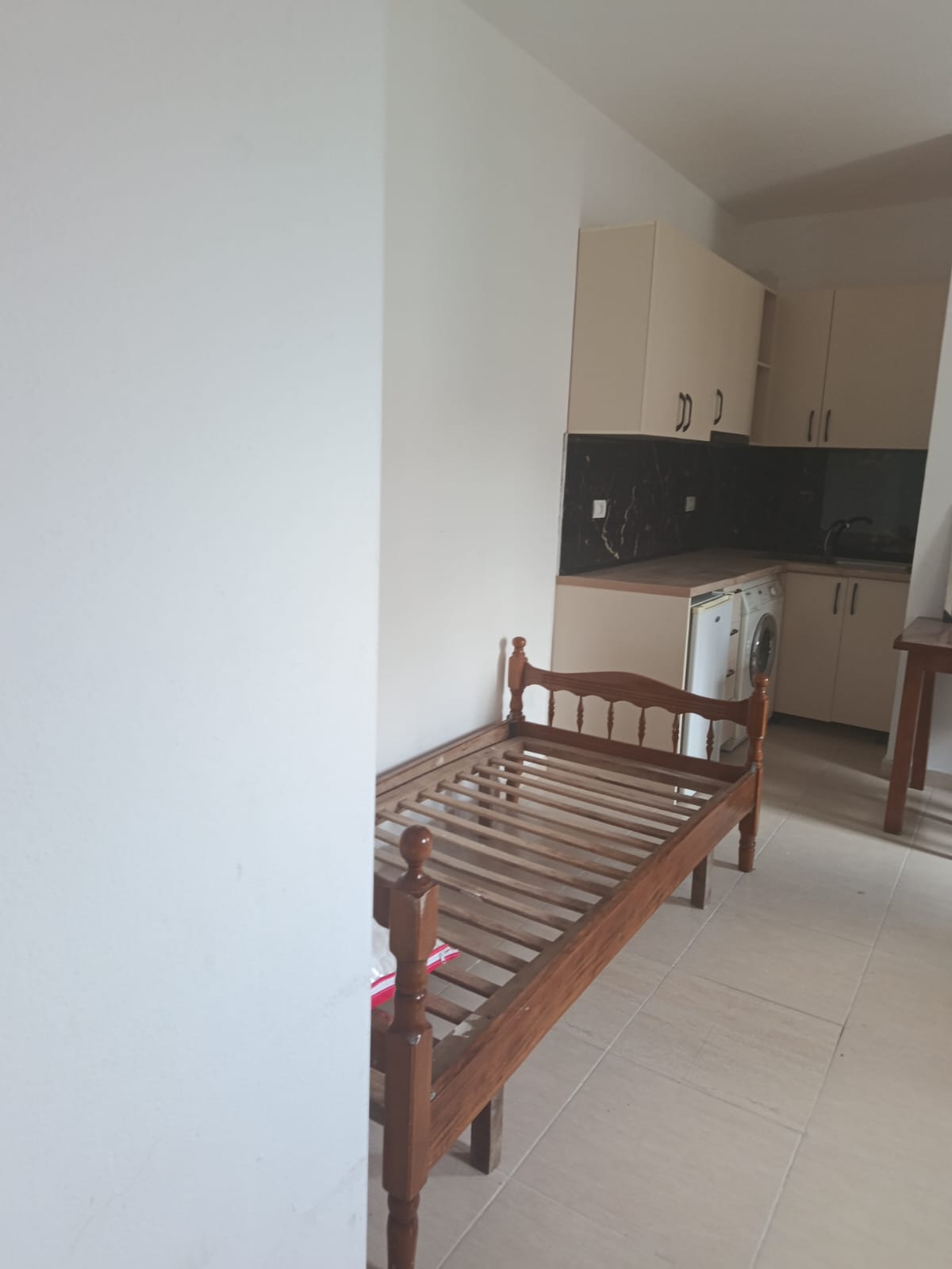 Qera | apartament 1 + 1 | qyteti studenti | 300 €/muaj (5)
