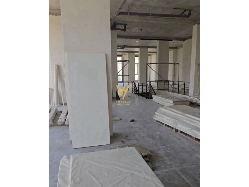 Espacio disponible de 550 m² en alquiler en paskuqan 3.000 euro