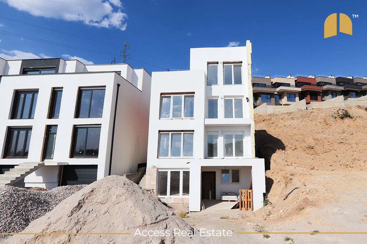 Casa à venda 460m² (+4 ari) com certidão de propriedade + garagem – Sofali