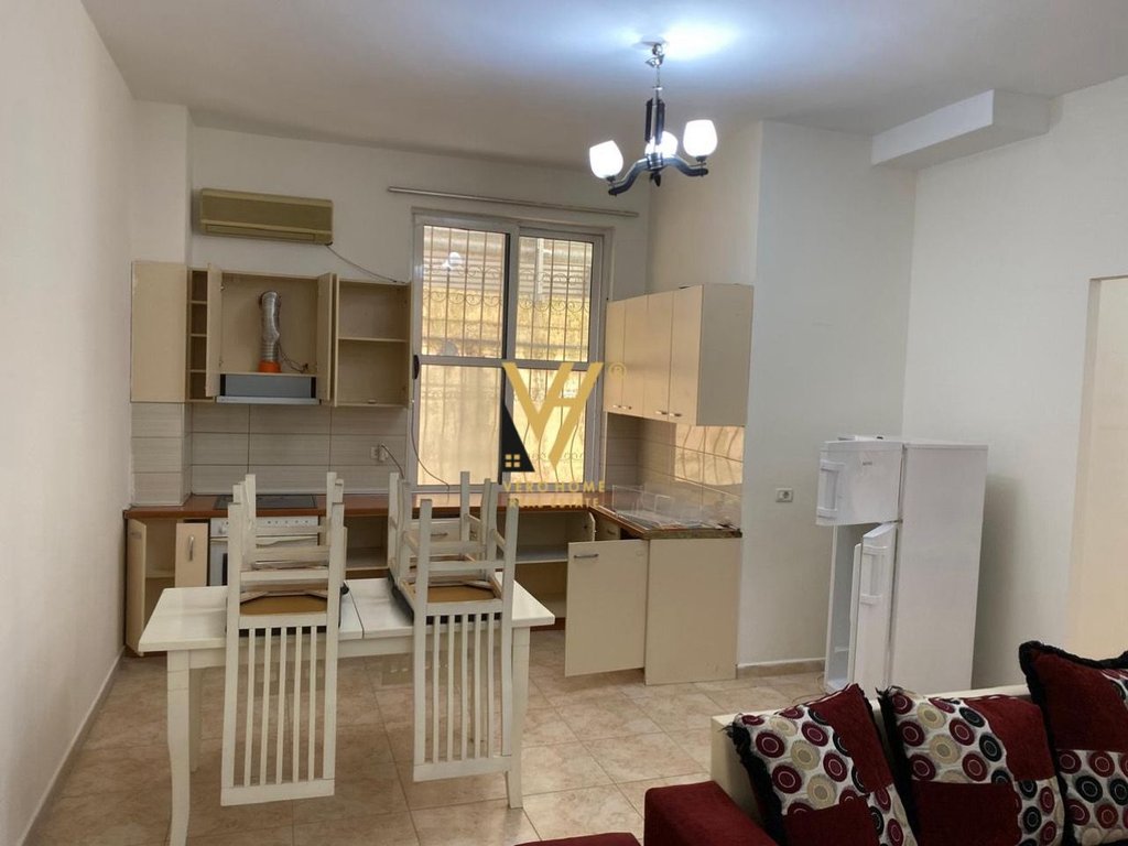 Appartement 2+1 à louer à fondacioni eleonora 50 000 leke