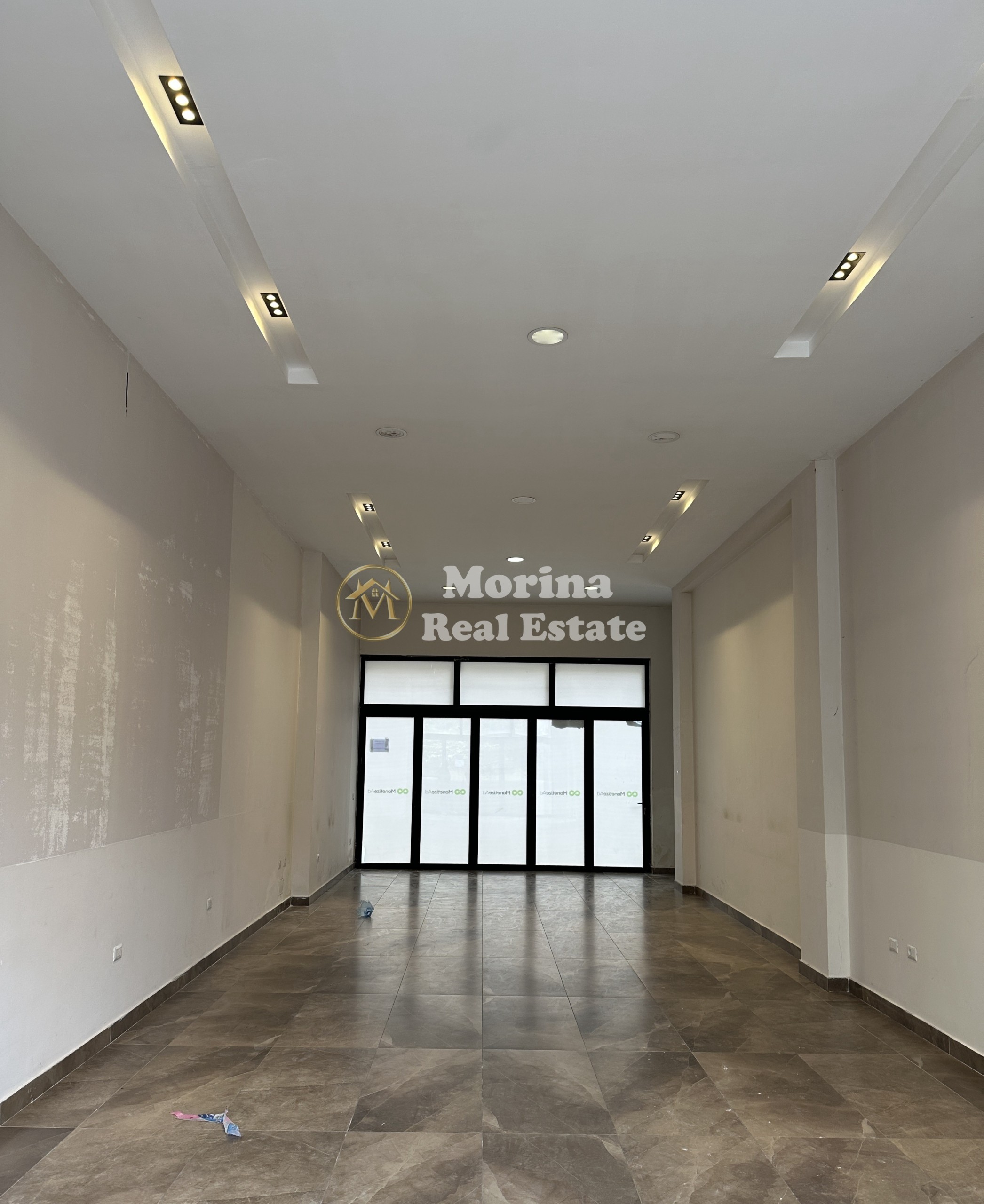 Miete | geschäftsräume | 21 dhjetori | 900 €/monat (3)