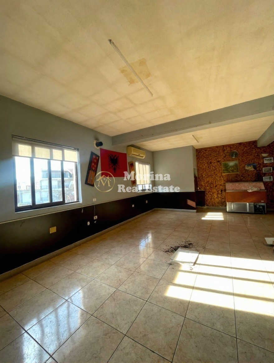 Aluguel | espaço comercial | laprak | €700/mês (6)