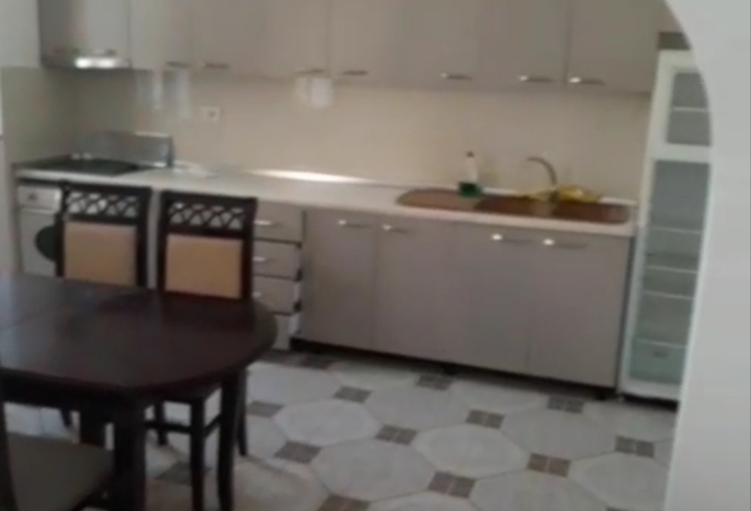 Alquiler | casa privada 2 + 1 | rruga 5 maji | 400 €/mes