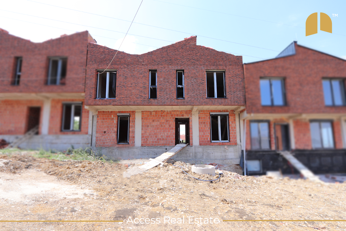 Casa en venta con títulos de propiedad – 4 habitaciones – Arbëri