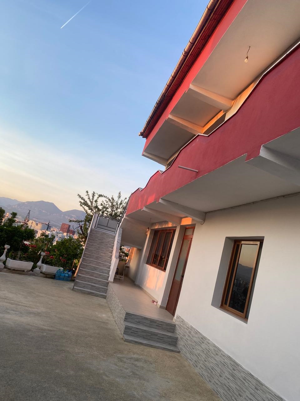 Vente | villa 4 + 1 | selitë | 550 000 €