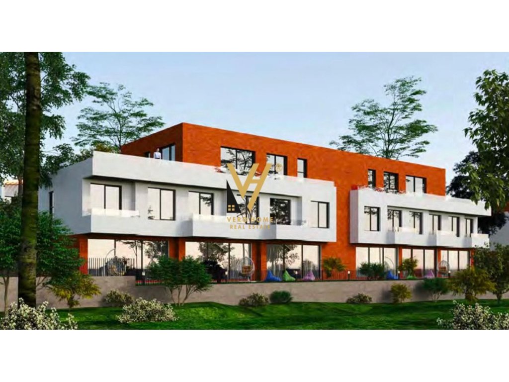 Vila à venda na residência cuci 3, jardim 372.640 euros