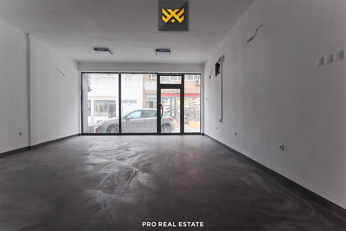 Espaço comercial 55m² para alugar em vëllushë.