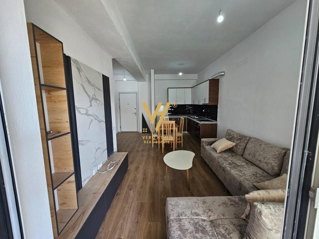 Apartamento à venda 2+1+2 em Ali Demi 150.000 euros