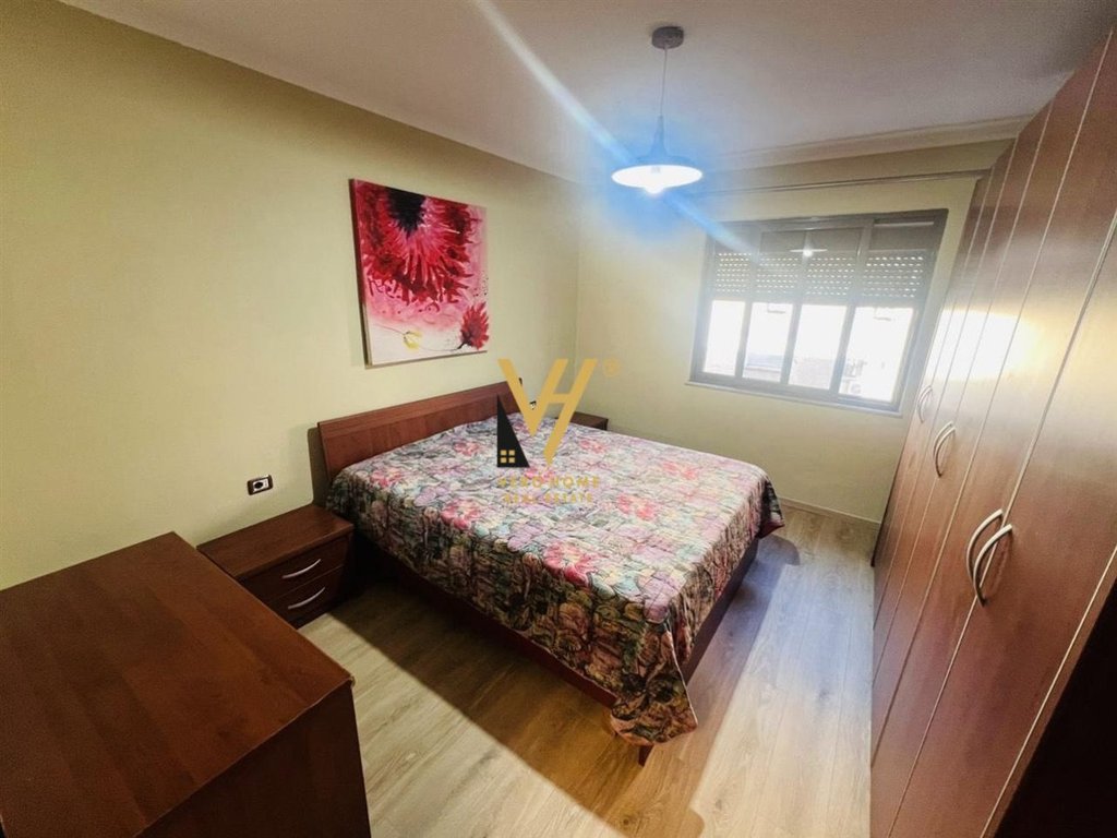 Apartment for rent 2+1 ne stadiumi dinamo 650 euro