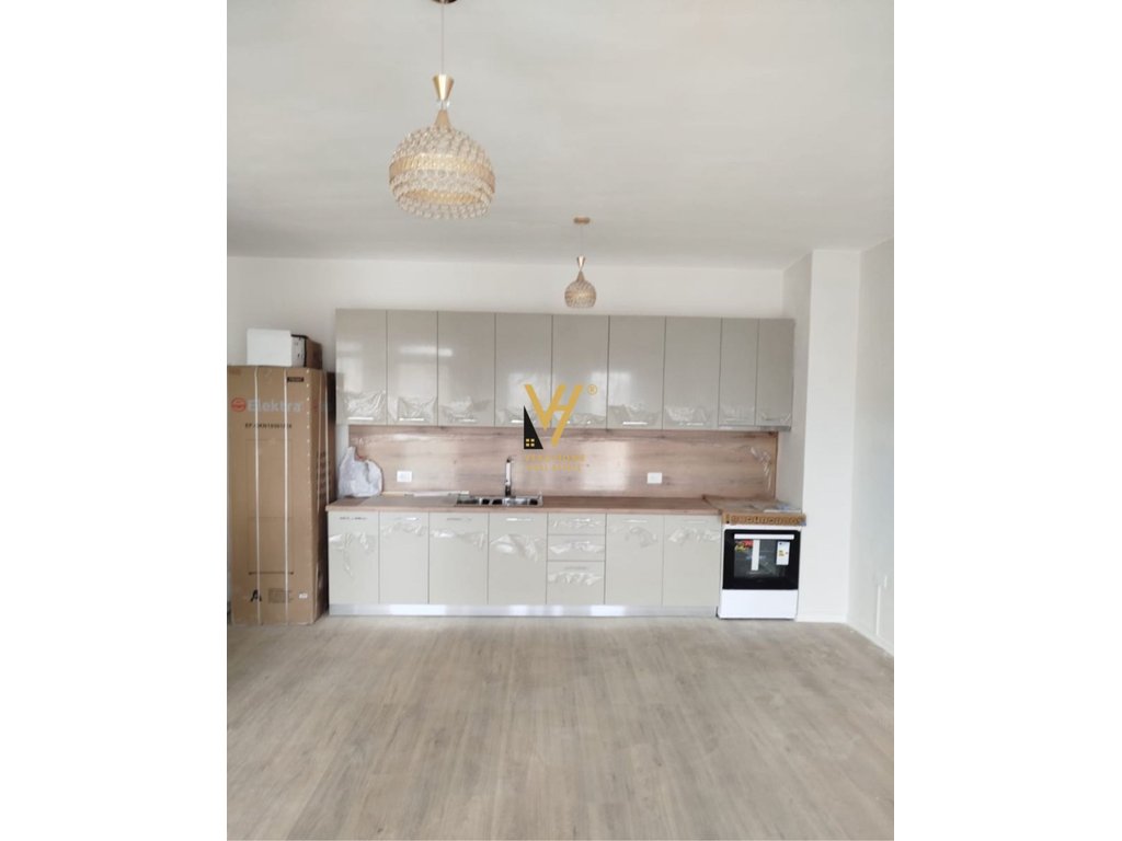 Appartement à louer 2+1+2blk sur le nouvel avenue 55.000 leke