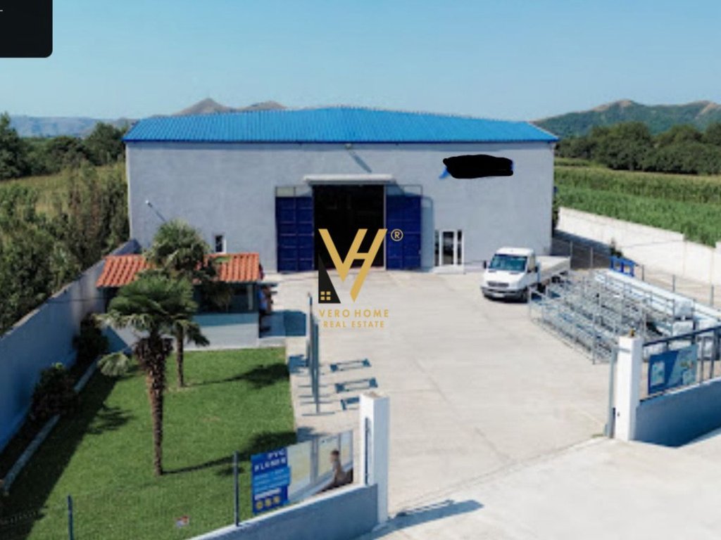 Maison à vendre 1 340 m² à kosmaç, shkoder 950 000 euro