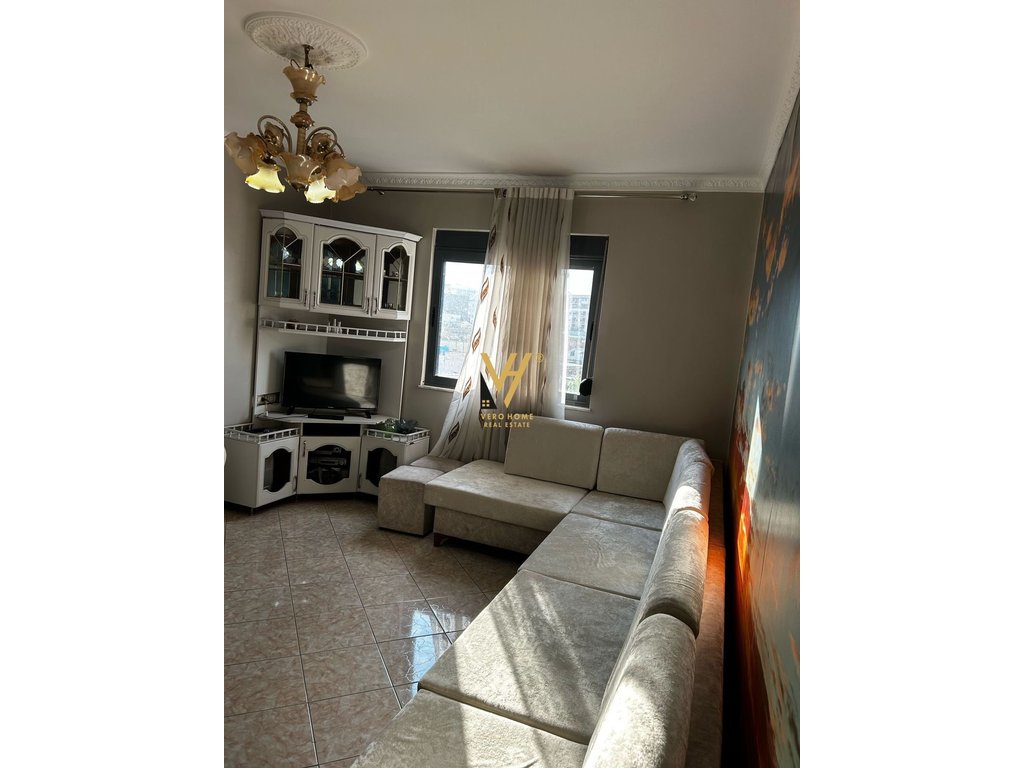 Apartment 2+1 for rent in laprake 42,000 leke
