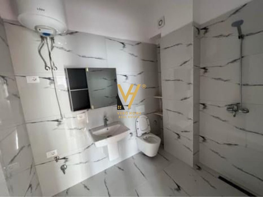Jepet apartament 2+1 me qera ne kamez 320 euro