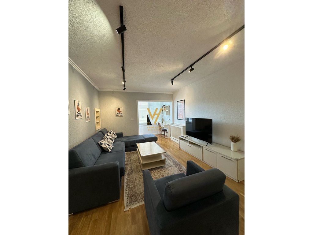 Wohnung 2+1 zu mieten an der rue des kosovare 750 euro