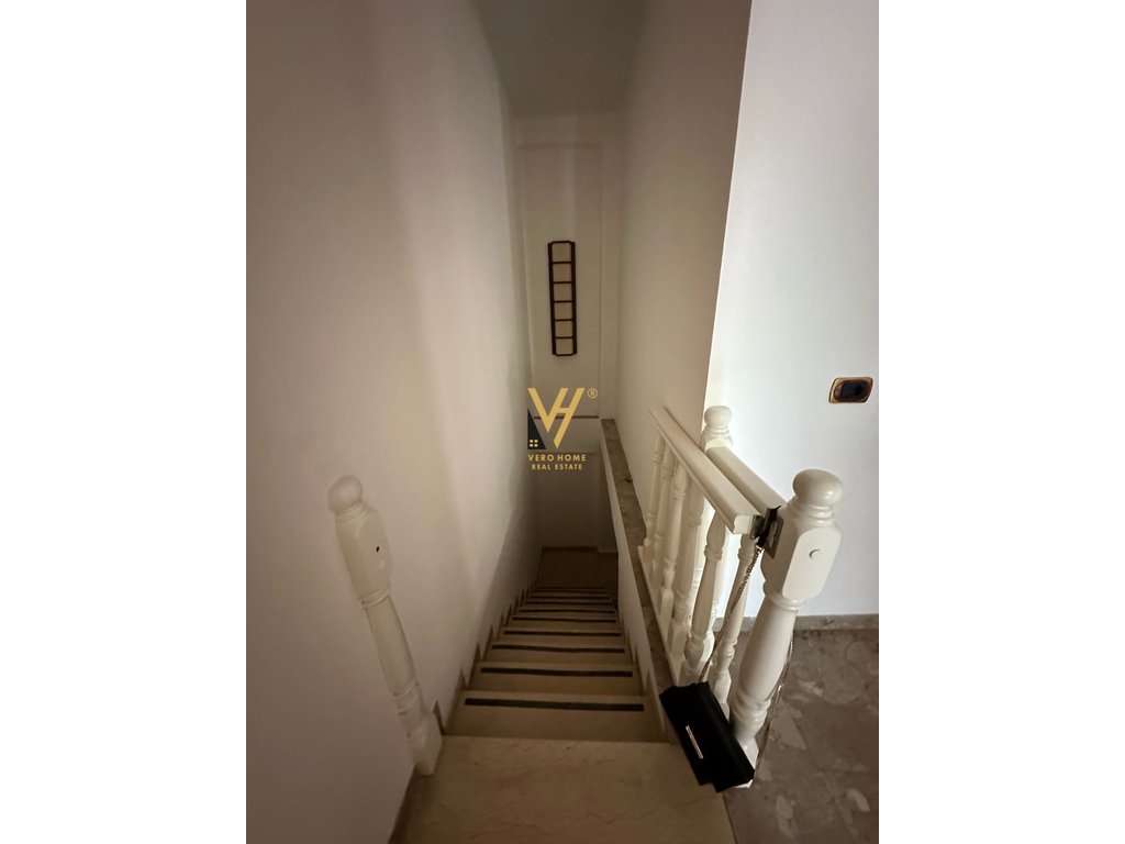Mietraum 220 m² in myslym shyri 1.750 euro (3)