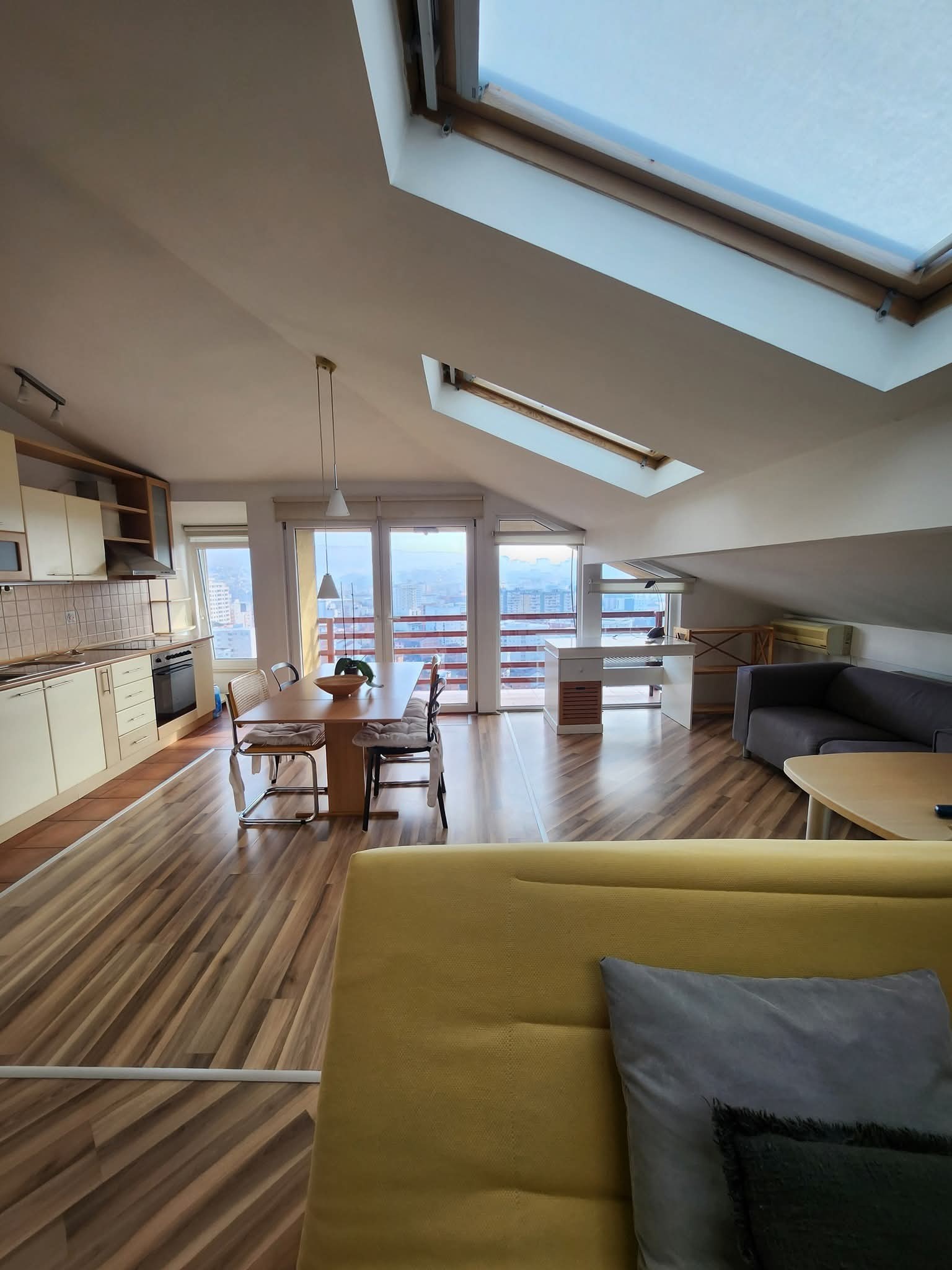 Appartement à louer 1+1 à arbër (dragodan) (3)