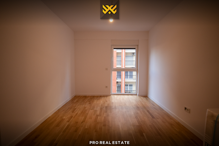 Banesë 92m² me #qira te rruga c.