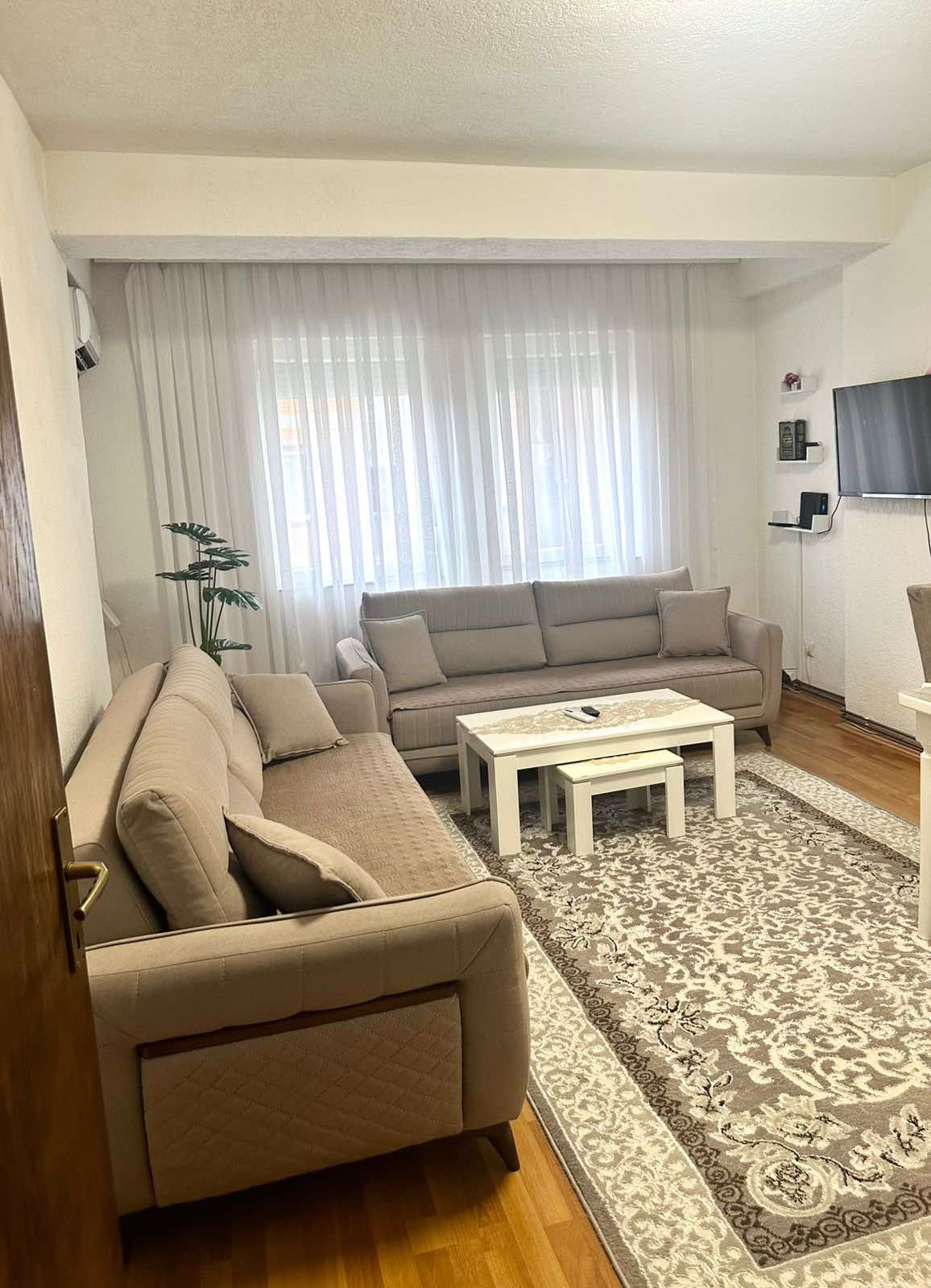Banesë në shitje në Fushë Kosovë
