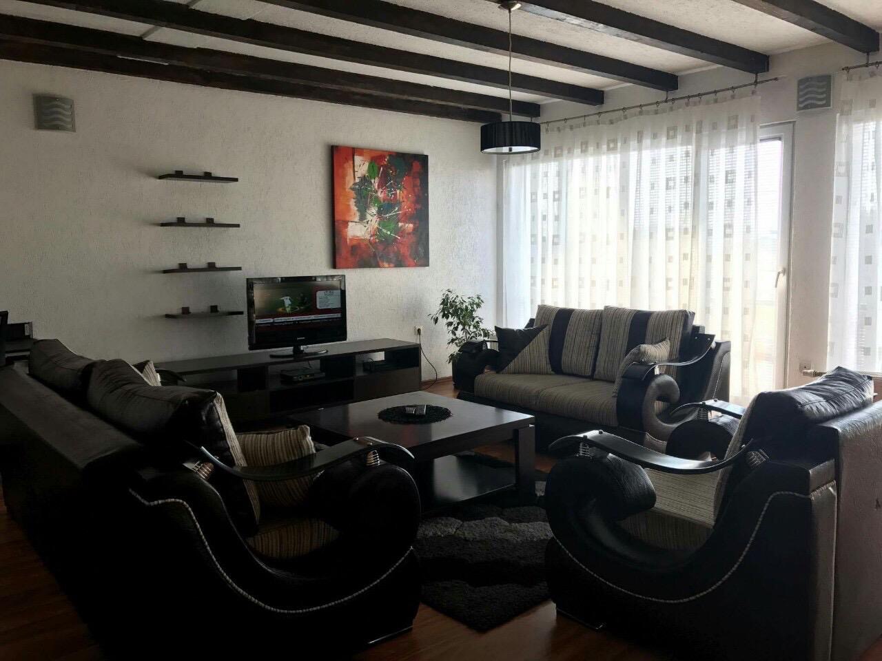 Apartamento no piso térreo para alugar em Bregu i Diellit