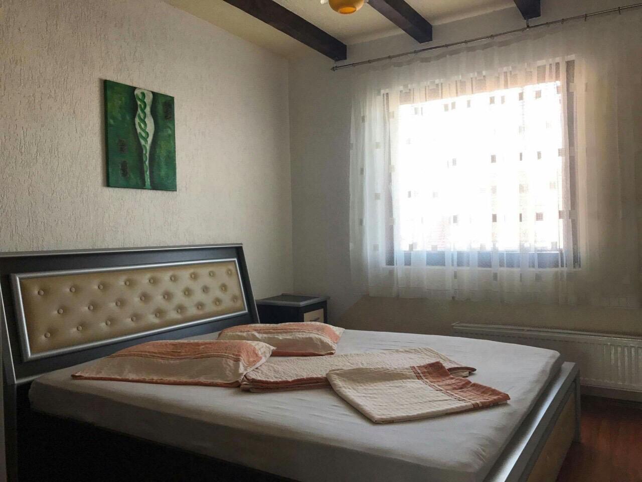 Apartamento no piso térreo para alugar em Bregu i Diellit