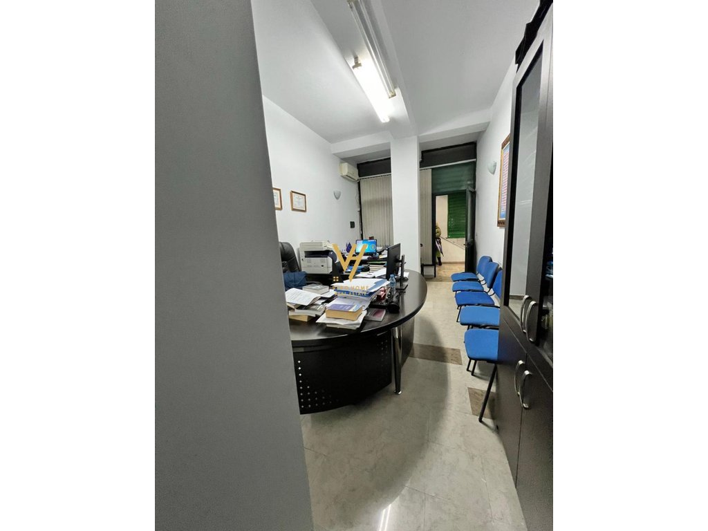 Business premises for sale 25 m² at the former expo 52,000 euro