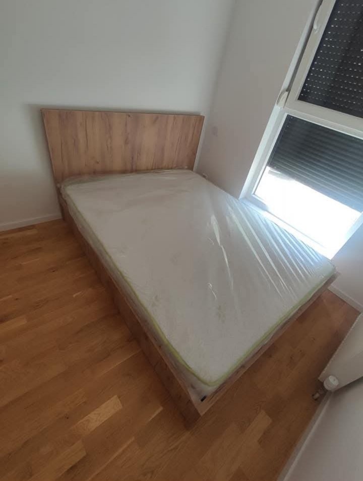 Apartamento à venda no bairro Mati 1