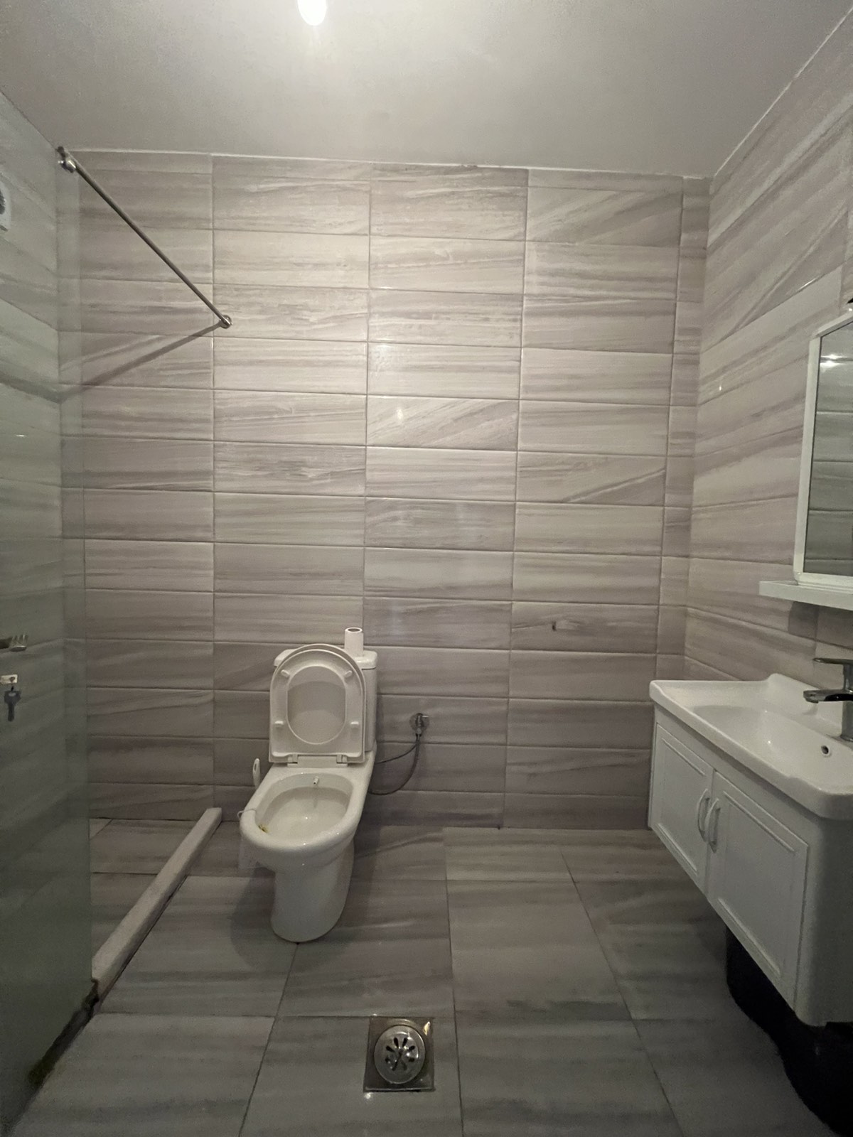 Appartamento in affitto 2+1 a Kalabri (emshir)
