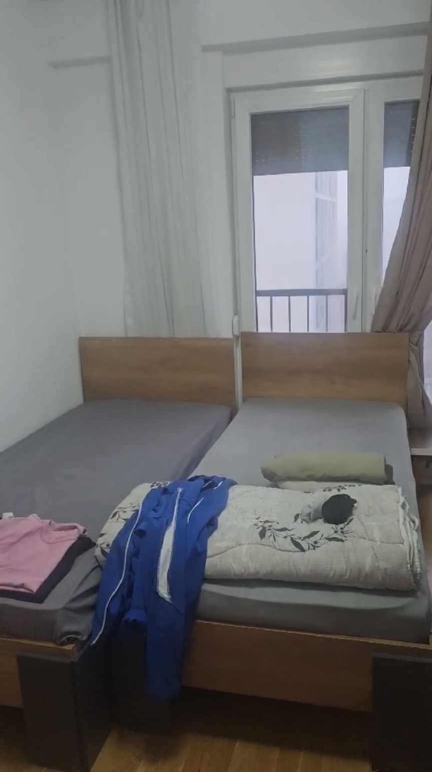 Banesë në shitje në Tophane