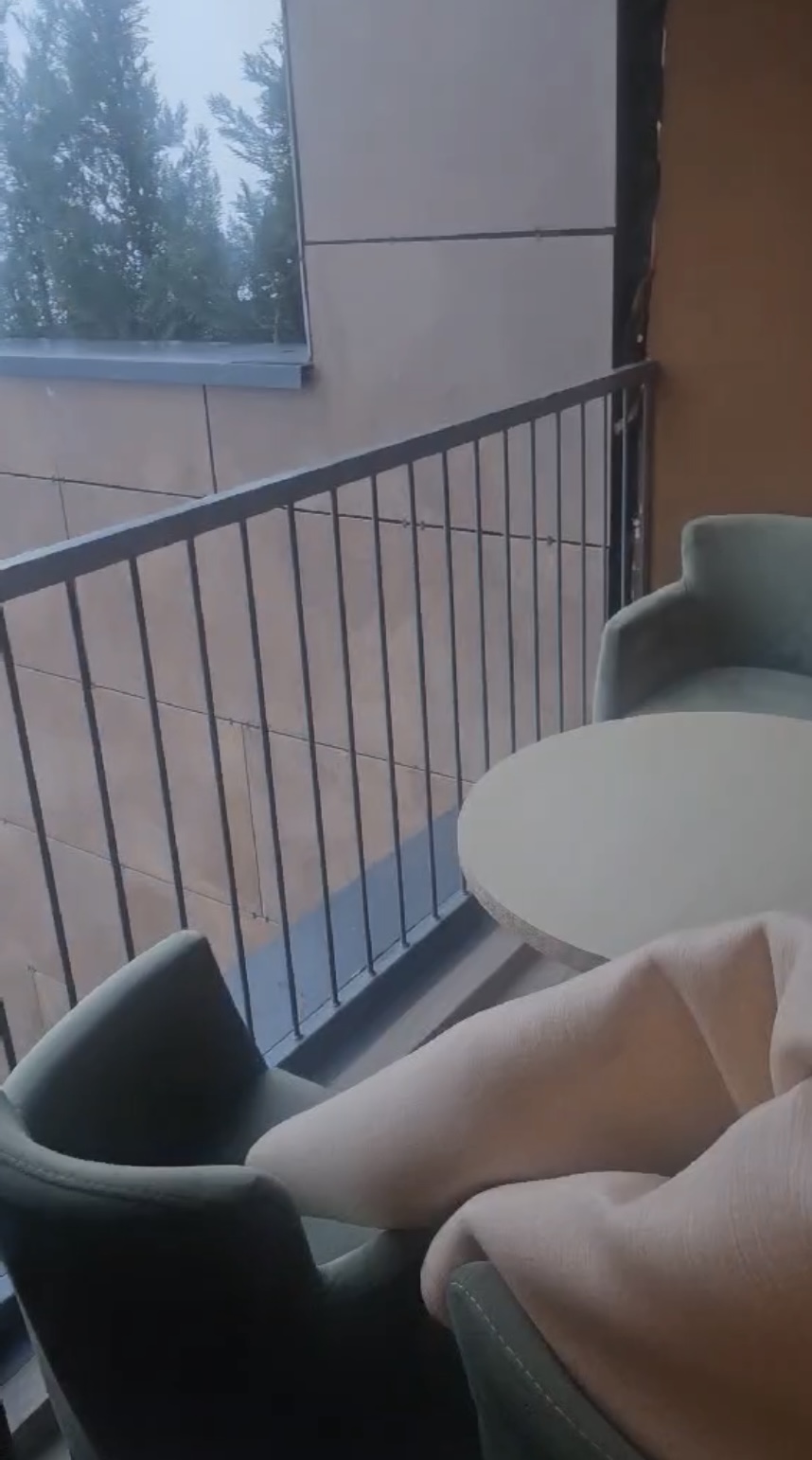 Banesë në shitje në Tophane