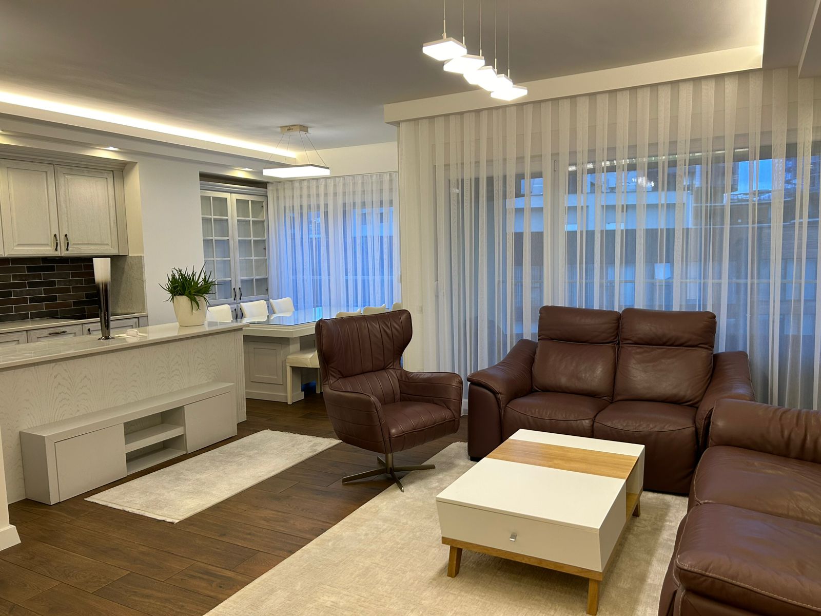 Wohnung zur miete 2+1 in Pejton
