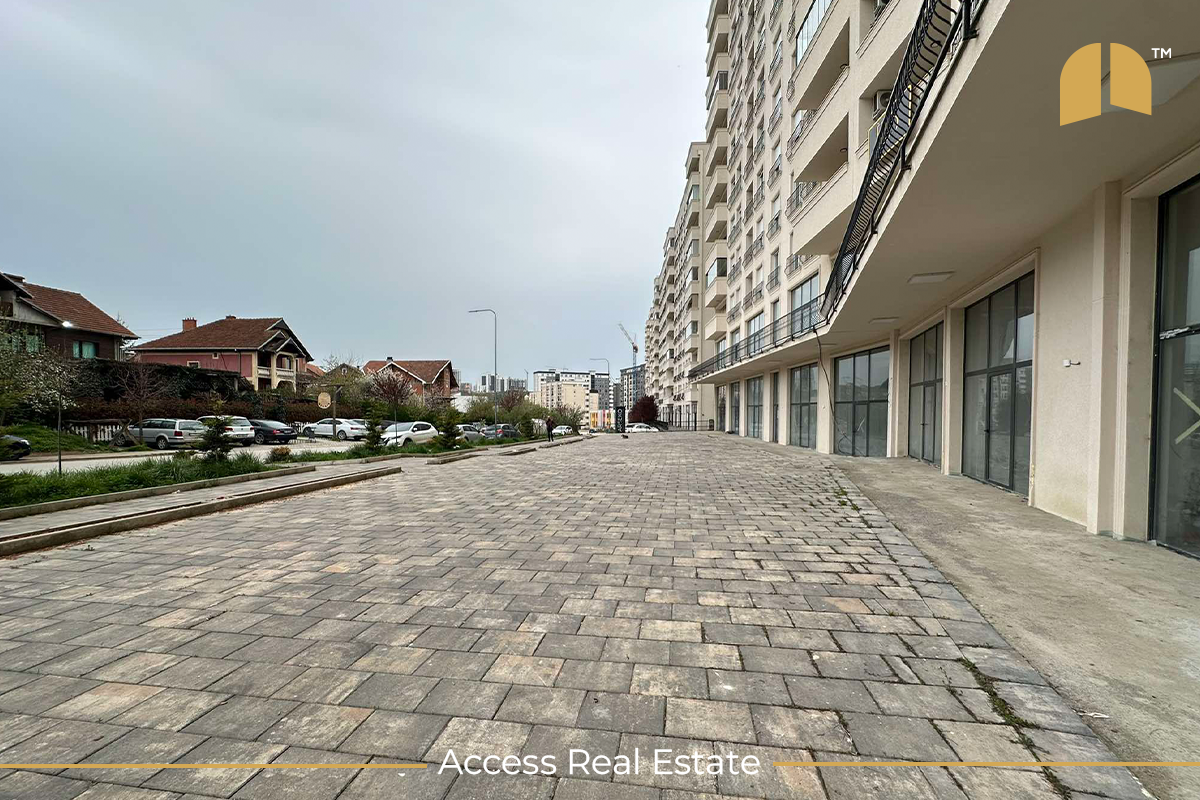 Commercial space for rent – 400m² – Rruga c