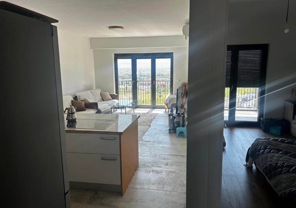Piso en alquiler 2+1 en Lakrishtë