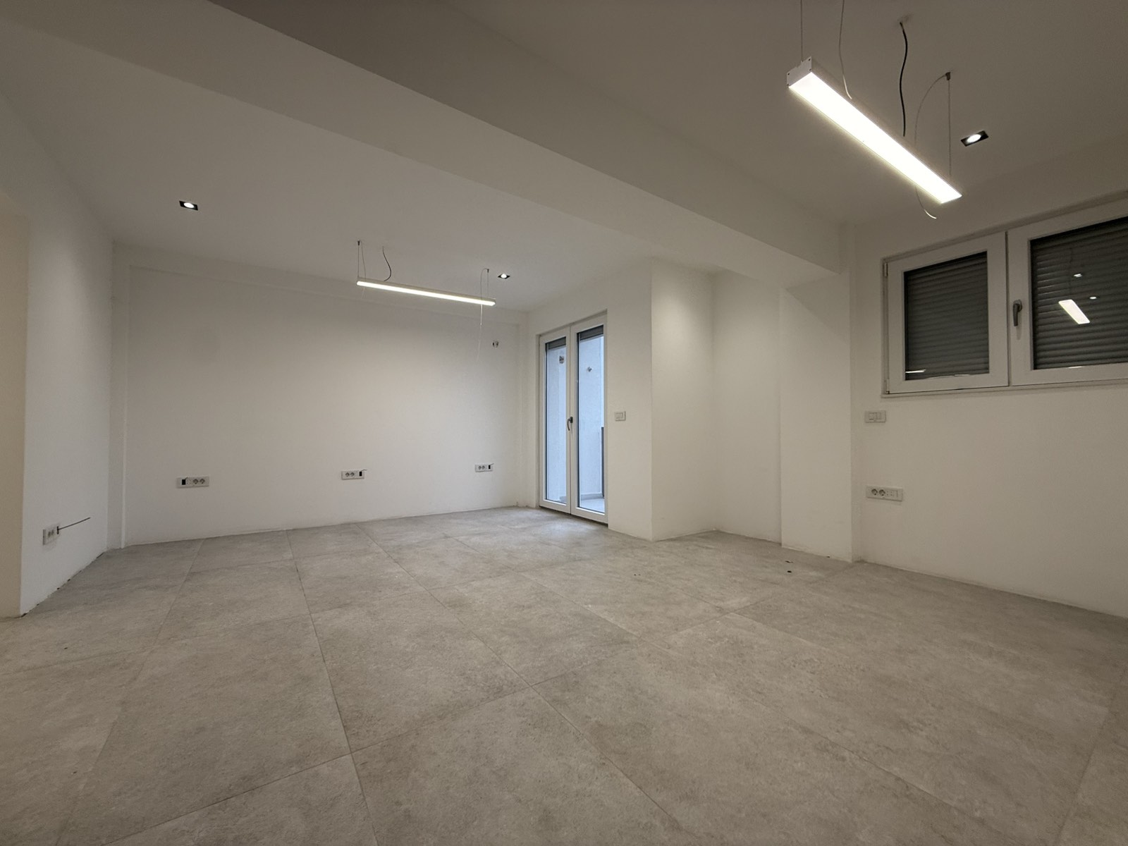 Piso (oficina) en alquiler en ulpianë